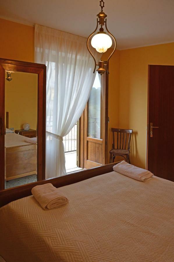 La Casa Di Zia Nina Villa Campolattaro Exteriör bild