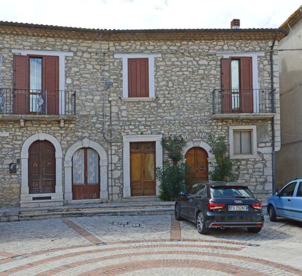 La Casa Di Zia Nina Villa Campolattaro Exteriör bild