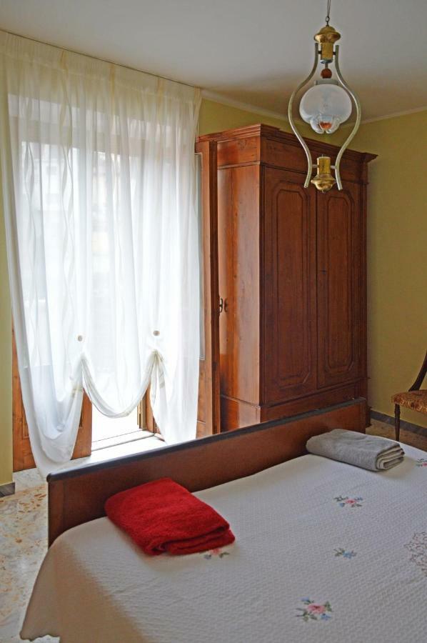 La Casa Di Zia Nina Villa Campolattaro Exteriör bild